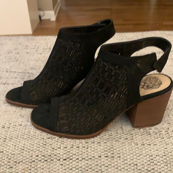 Vince Camuto Sandal - Picture 1 of 4